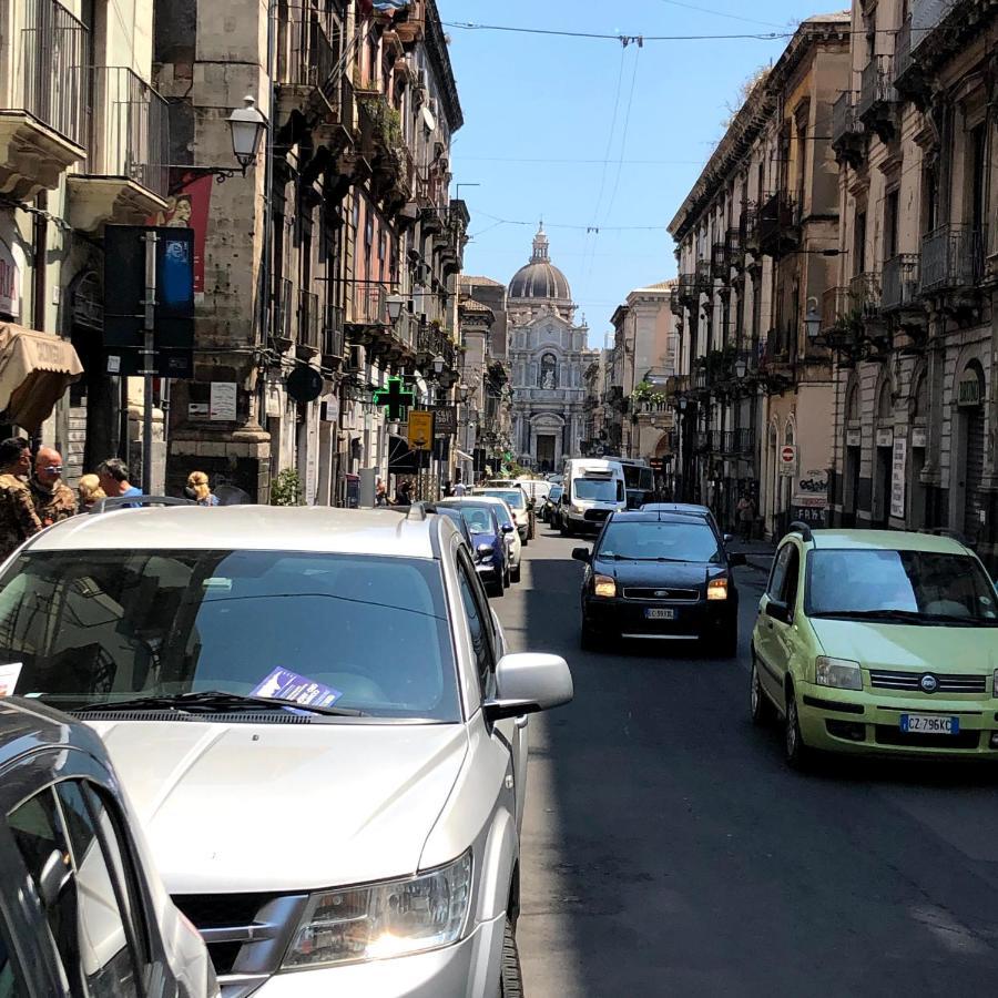 Garibaldi 94- Intera Casa A 2 Passi Dal Duomo Vila Catânia Exterior foto